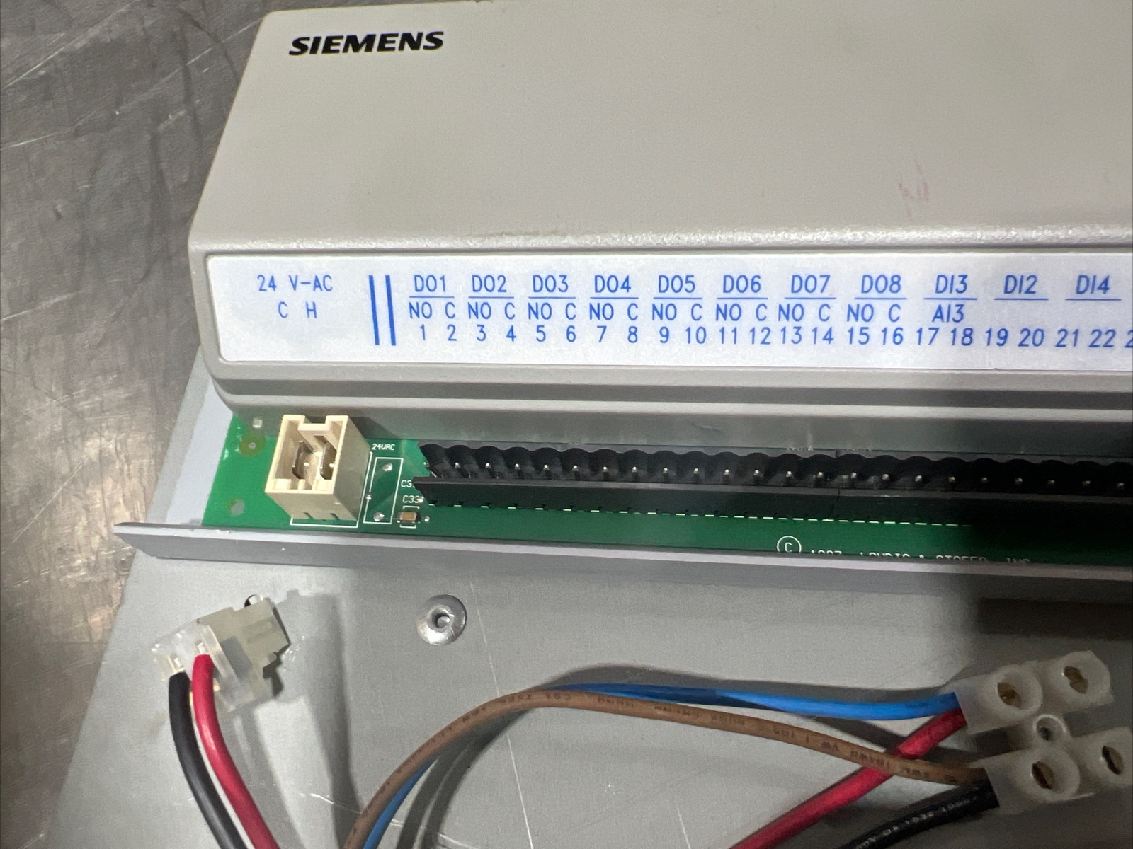 Siemens 540-509N BACnet With Transformer. Used Surplus
