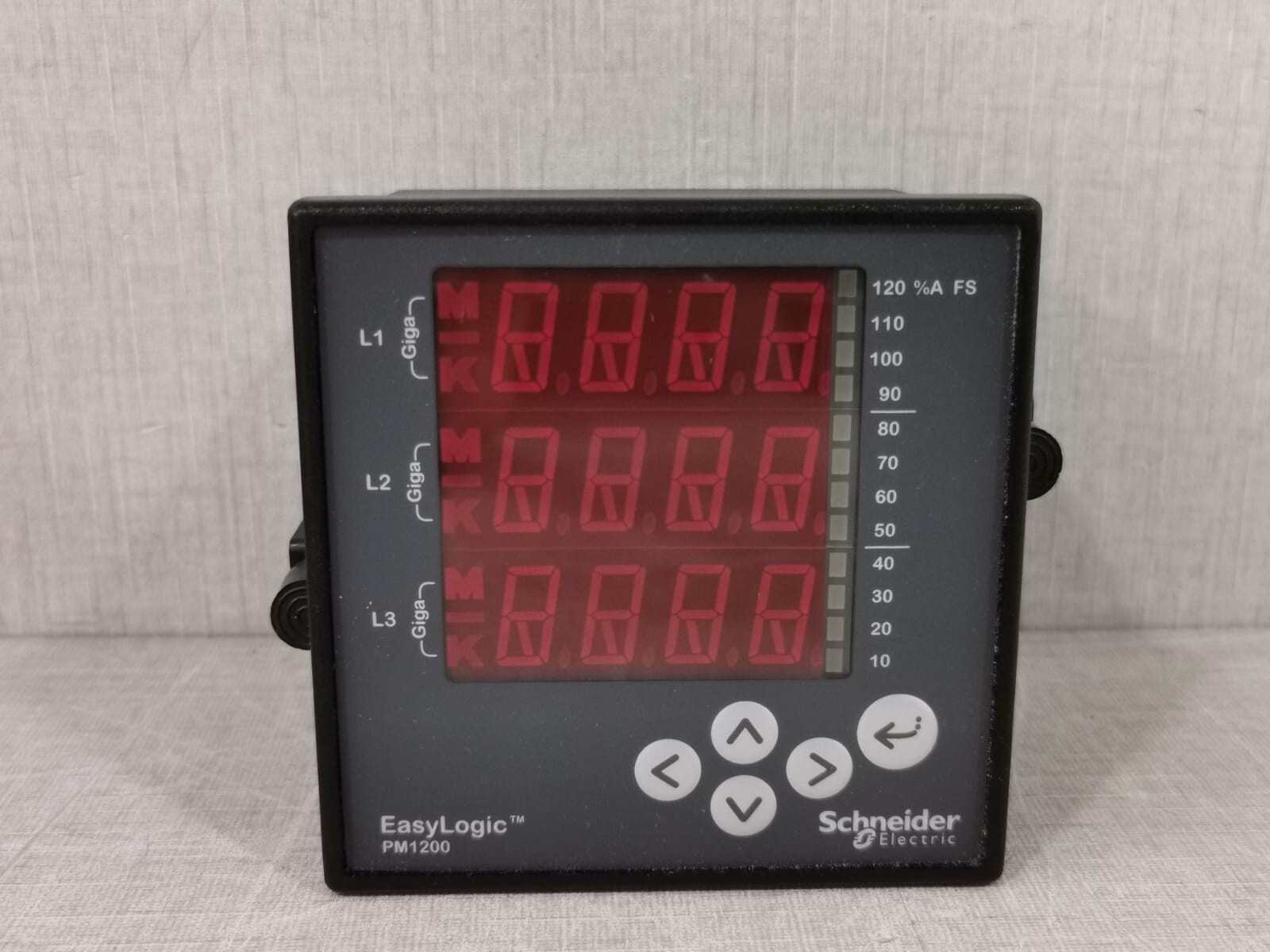 SCHNEIDER ELECTRIC EASYLOGIC PM1200 /METSEPM1200 POWER METER-SPOT ON THE SCREEN