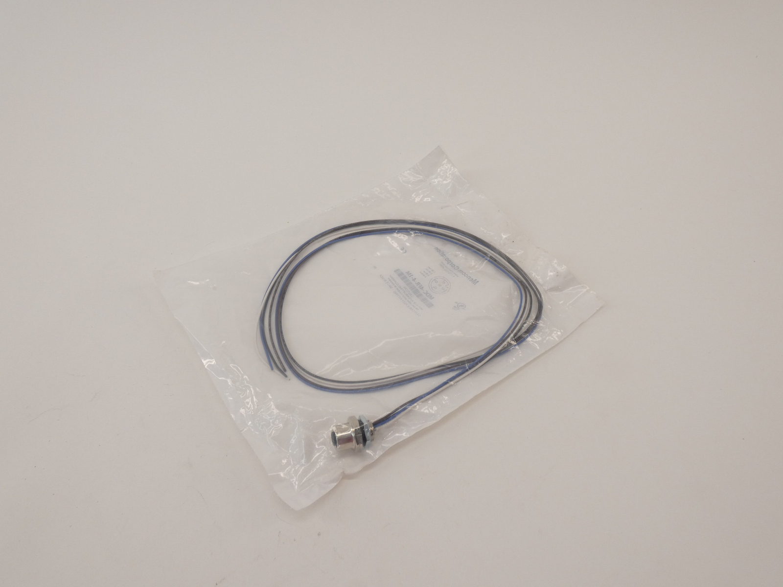 Mencom MDC-4FR-4-1M Female Receptacle 1/4″ NPT 4P MDC – NEW Surplus!