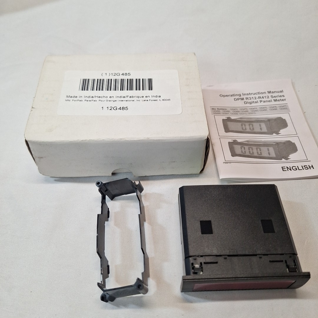 Value Collection 12G485 LCD 1999 Display Span 200V Digital Panel Meter