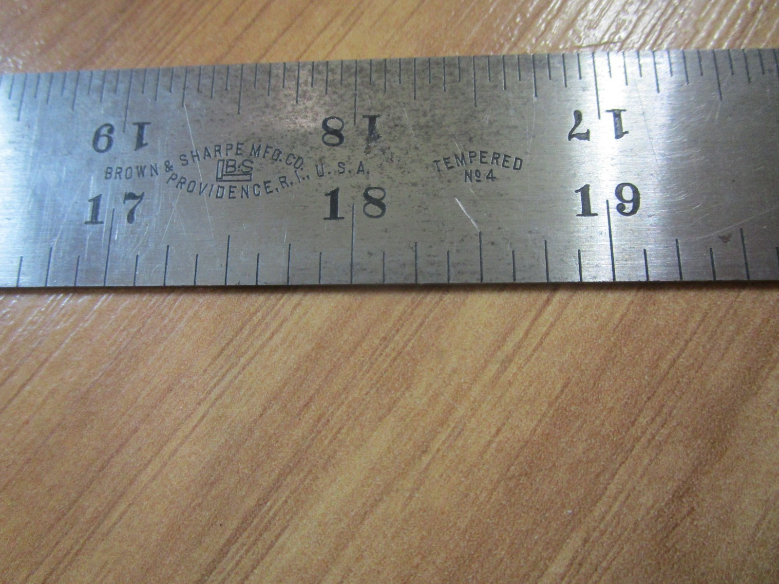 Brown & Sharpe No. 4 36″ Tempered Steel Rule 4R Grads 8ths 16ths 32nds 64ths USA