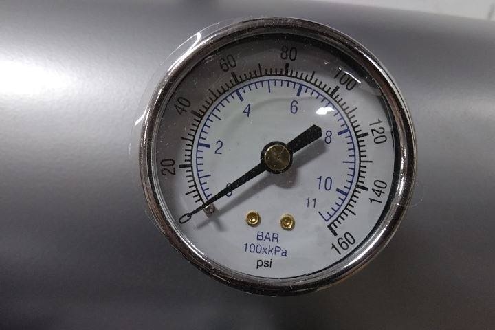 Gast 5HCD-101T-M550NGX 0.75 HP 120VAC, 240VAC 2 Gal Electric Air Compressor