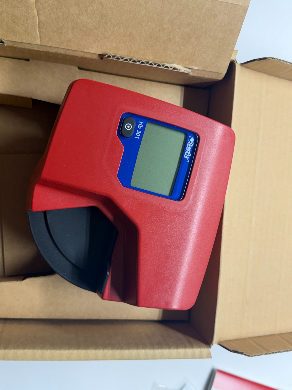HemoCue Hb 301 Hemoglobin Analyzer Photometer Testing – New Open Box