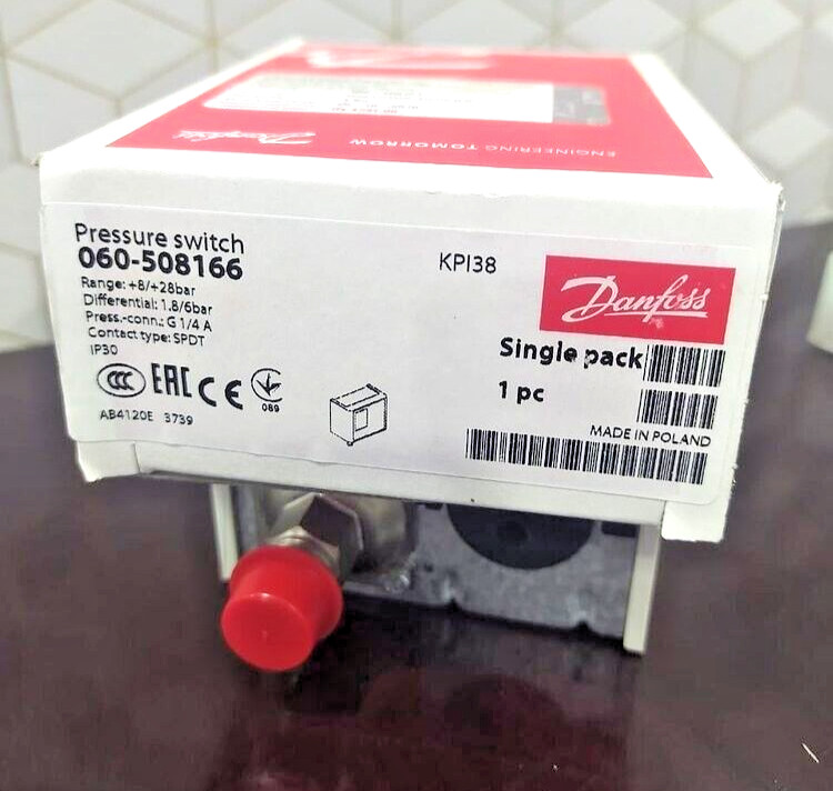 1PC- Danfoss 060-508166 Pressure switch, KPI38, IP30,1/4- brand New