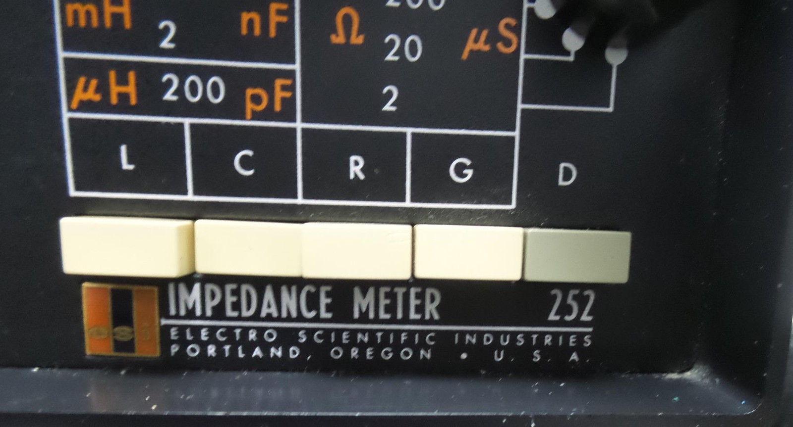 ELECTRO SCIENTIFIC INDUSTRIES IMPEDANCE METER 252