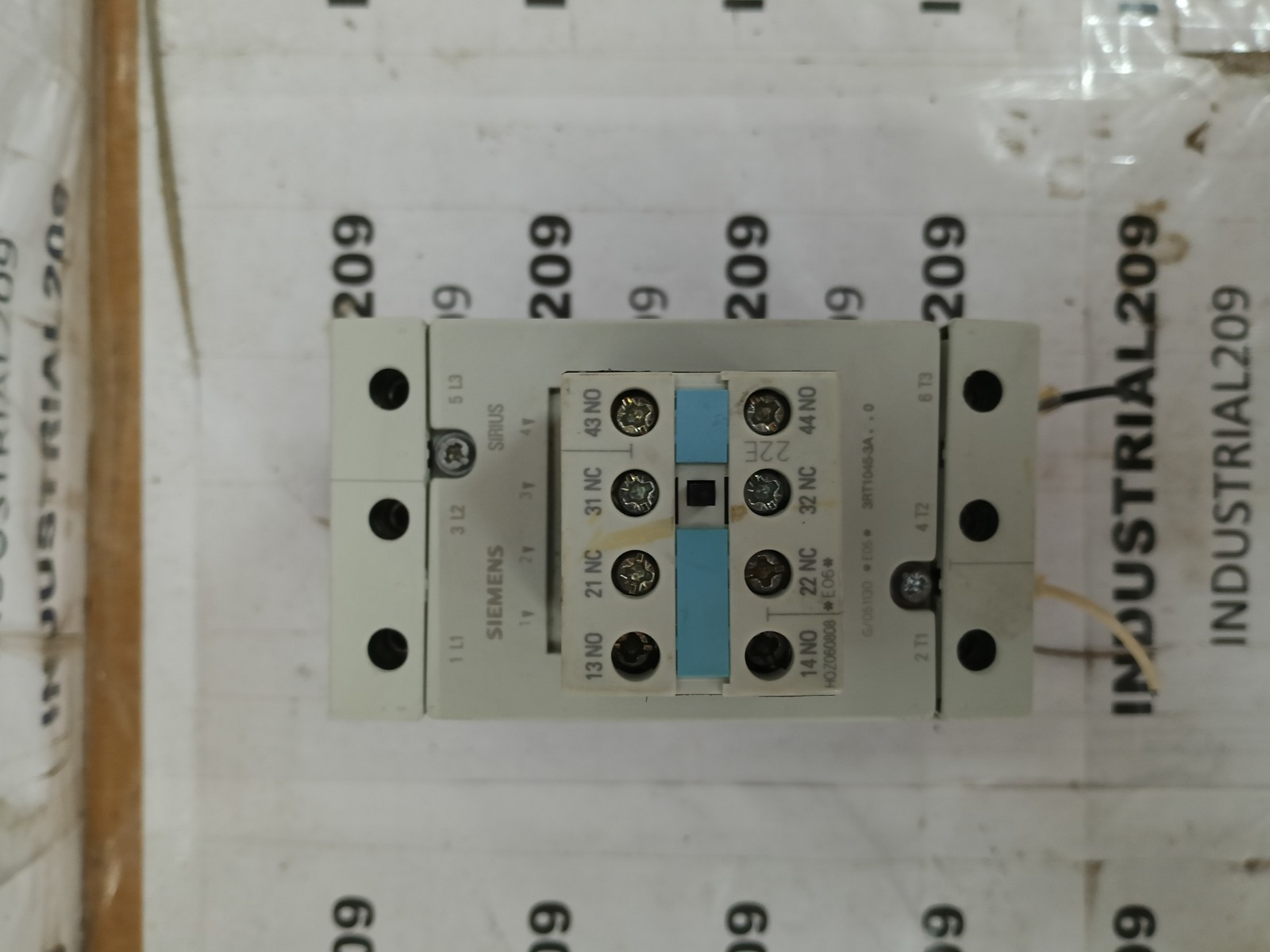 SIEMENS SIRIUS CONTACTOR 3RT1045-3AK60