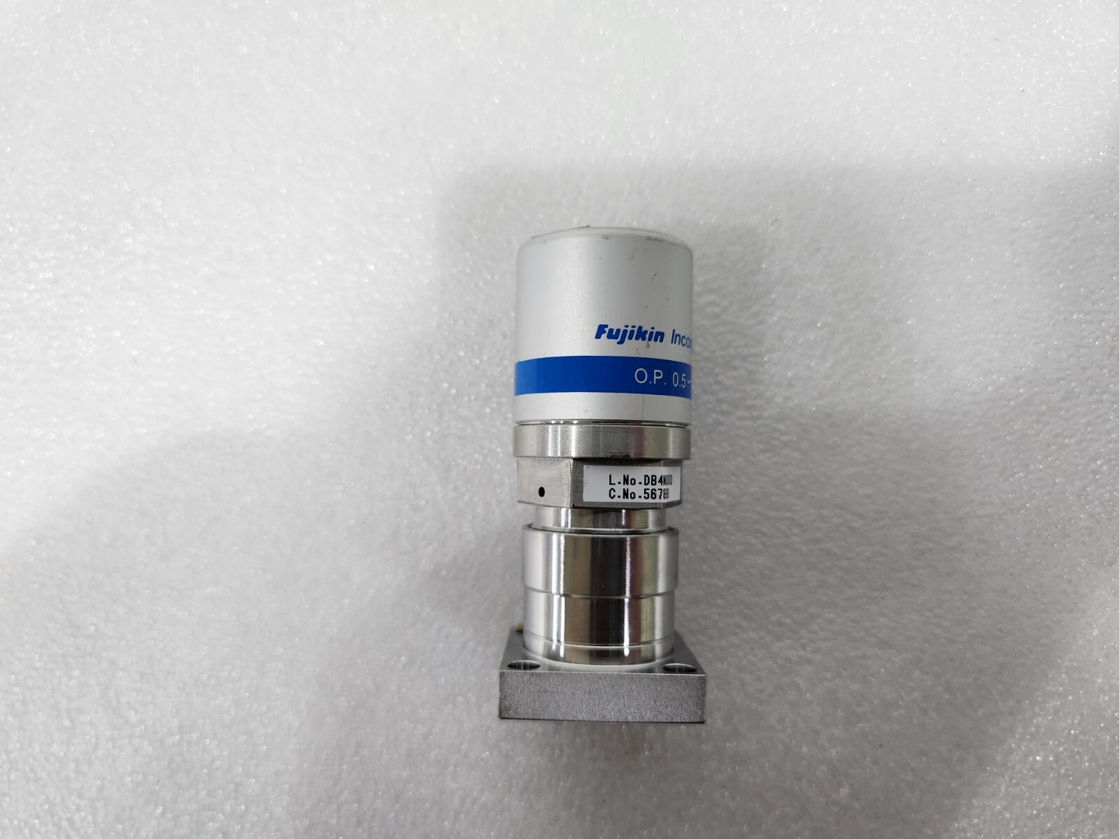 FUJIKIN DIAPHRAGM VALVE TYPE N.O. O.P 0.5~0.6MPa / 3878