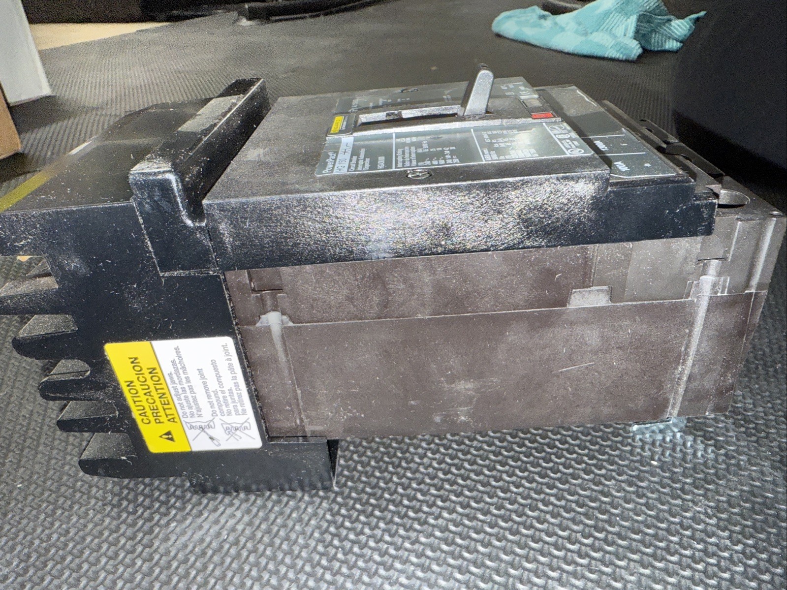 HGA36100 – Square D PowerPacT HGA 100A 3P 600V Molded Case Circuit Breaker