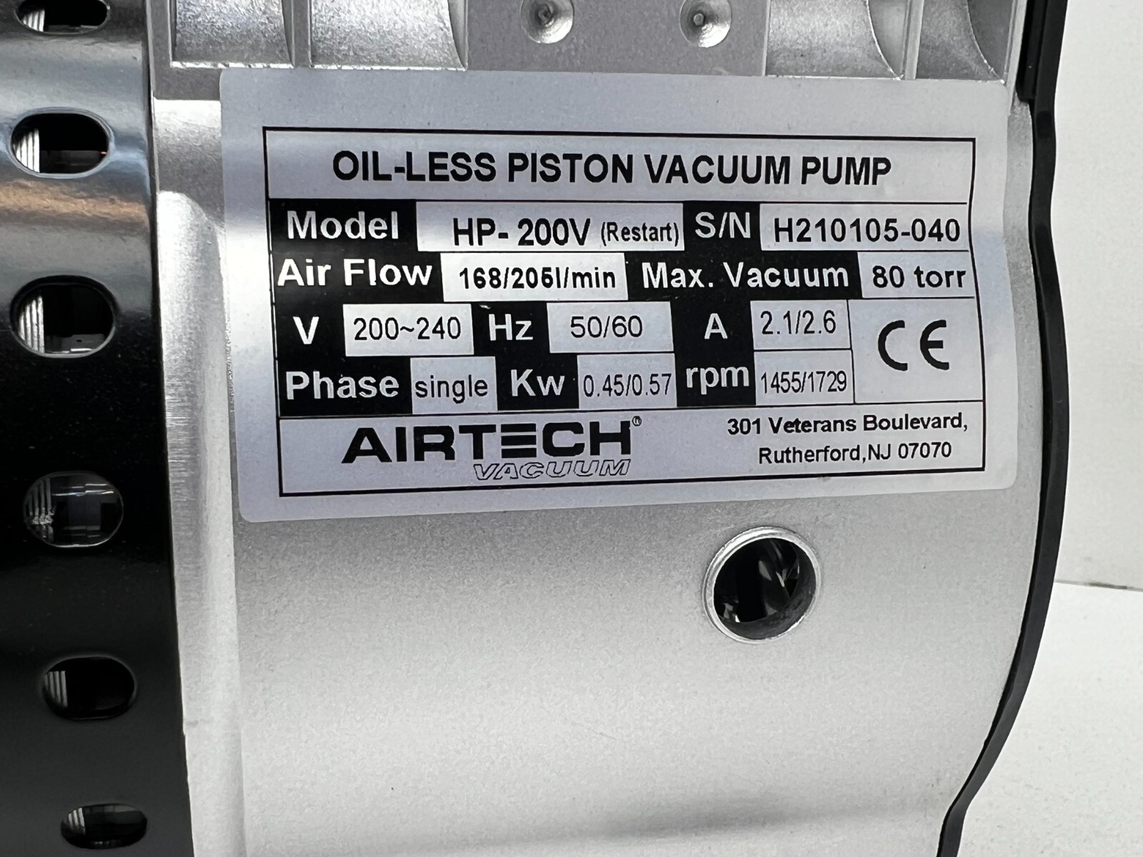 Airtech HP-200SV Oil-Less Vacuum Pump 200-240V 1Ph, 80torr