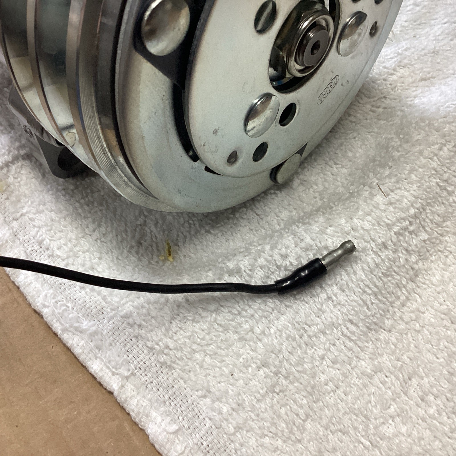 Genuine Sanden SD-5 Compressor, w/ 2 Groove Clutch – New Model 8390