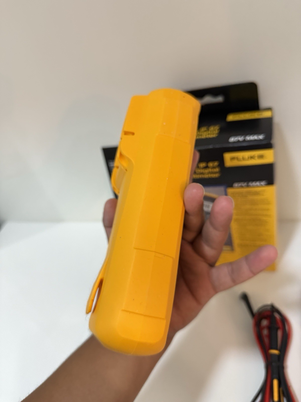 FLUKE 87V MAX TRUE RMS MULTIMETER W/ LEADS & CLIPS (NEW FACTORY SEALED) NEW
