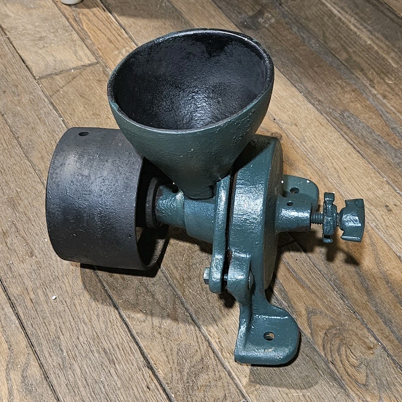 Antique Grain/ Corn Grinder Mill Hit-Miss Gas Engine 3″ Flat Belt Pulley 1880s