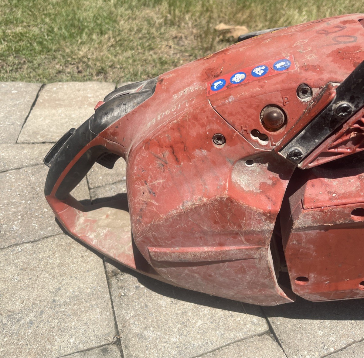 Hilti DSH 700-X Handheld Cut-Off Gasoline Concrete Saw – Used / Untested