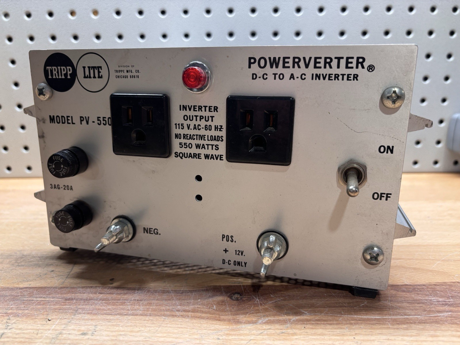New open box TRIPP LITE PowerVerter PV-550 DC to AC power Inverter & Paperwork