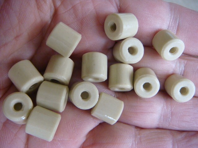 ONE Lot 15 Threaded Ceramic Spacers/Standoffs KEYSTONE 7712 — New and Unused