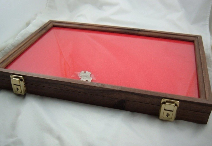 WALNUT Wood showcase display case 12 X 18 X 2″ Quality made, glass, solid walnut