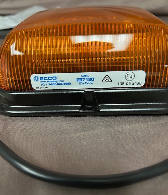 ECCO, AMBER WARNING BEACON, LED, SQUARE/LOW PROFILE,Model EB7180A, NEW OLD STOCK