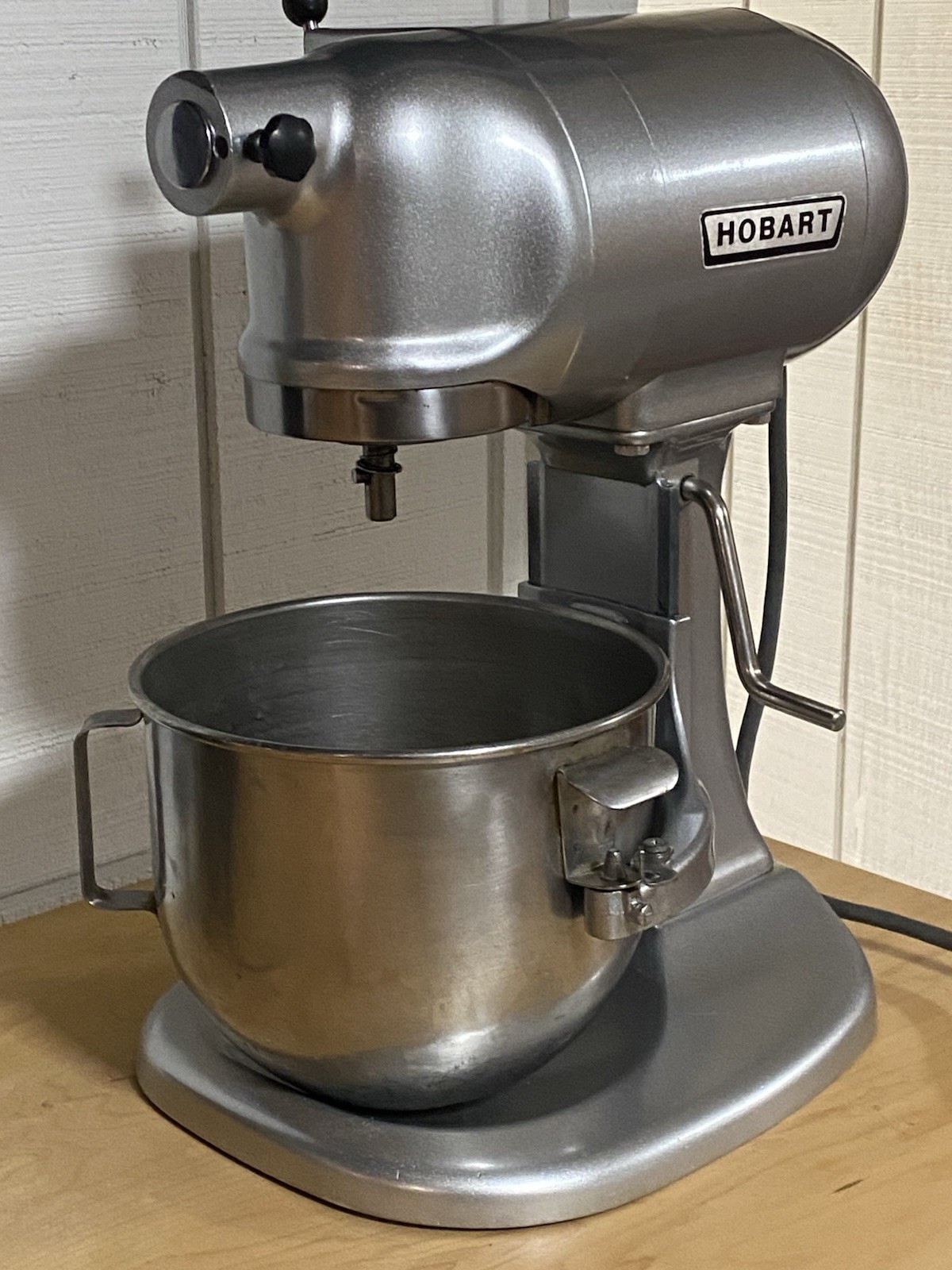 Hobart N50 Mixer Commercial Countertop 5 Quart 3 Speed + Paddle Whip Dough Hook