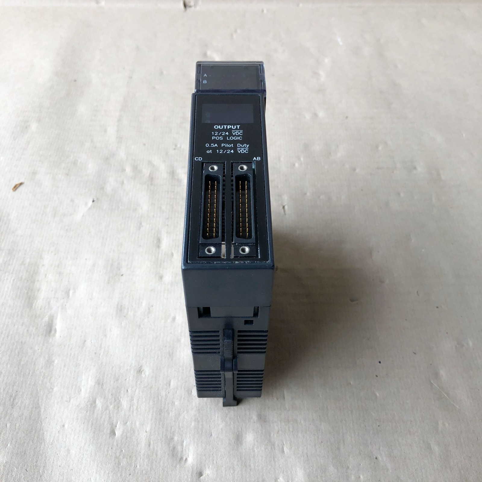 GE FANUC IC693MDL753K OUTPUT MODULE 12/24VDC