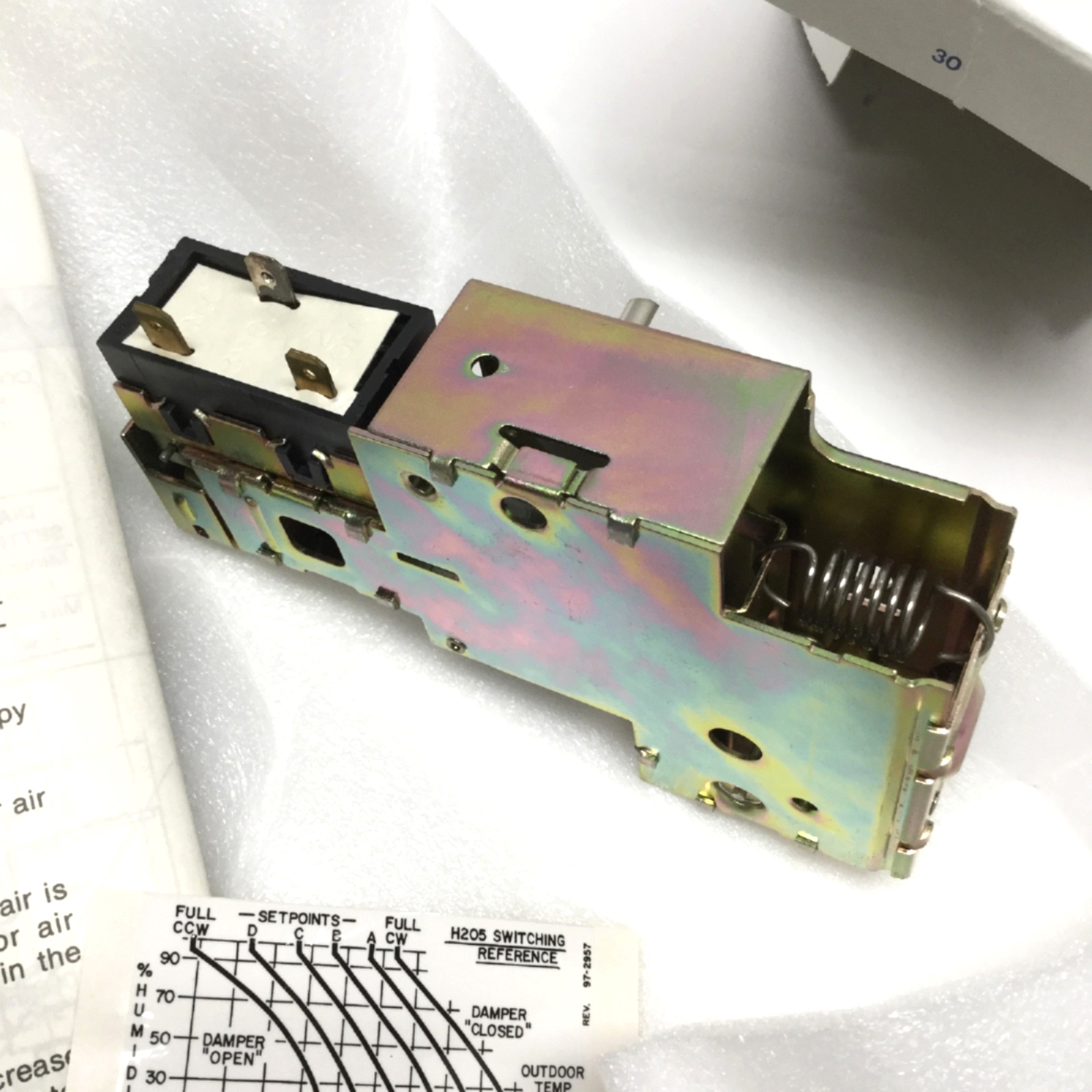 Honeywell H205A1004 Damper Enthalpy Controller SPDT 24VAC 53-78°F 10-80%RH