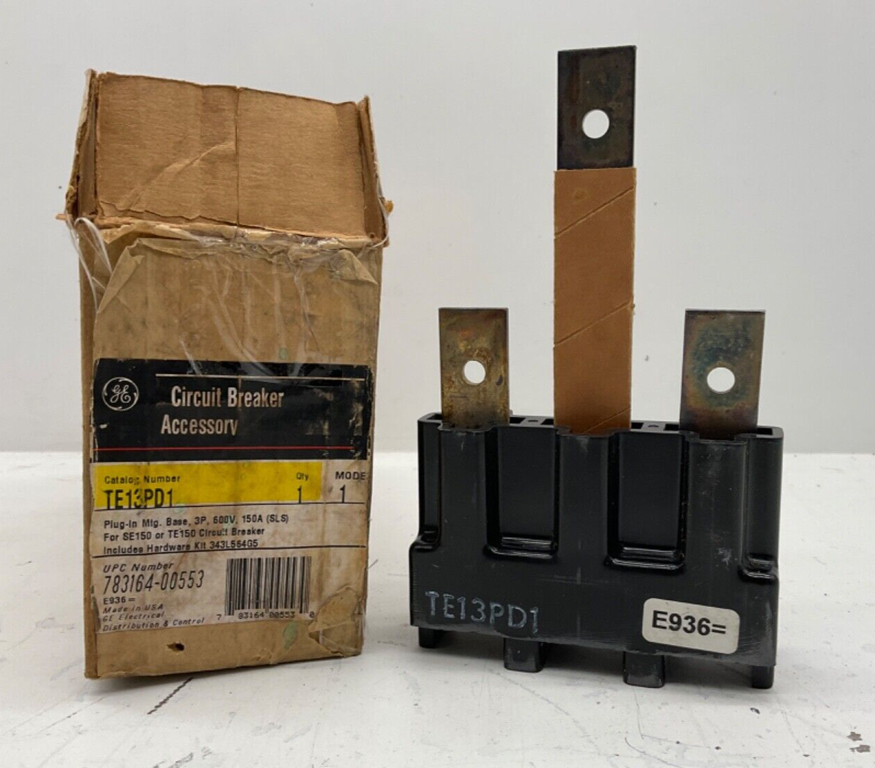 NEW G.E. TE13PD1 PLUG-IN MOUNTING BASE ASSEMBLY 150 A missing breaker side