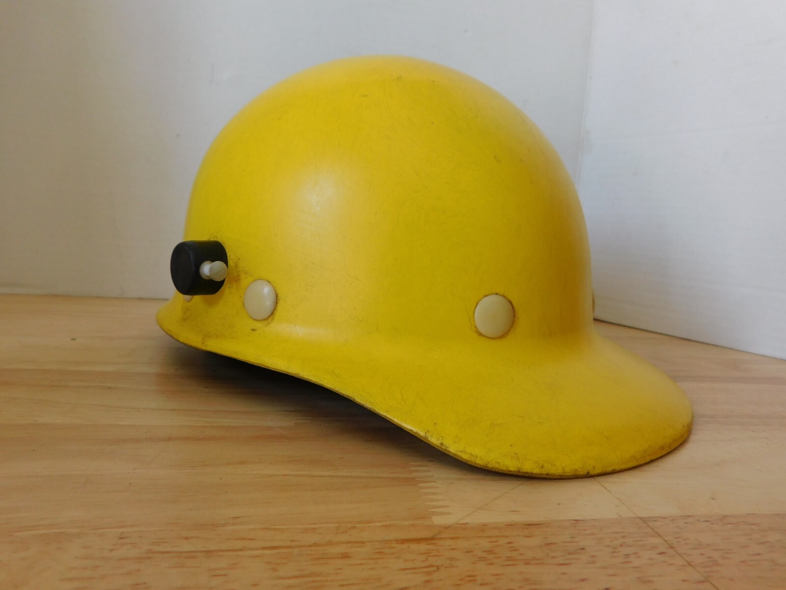 Vintage SuperGlas Fibre Metal Fiberglass Duck Bill Hard Hat USA Yellow, 4/56