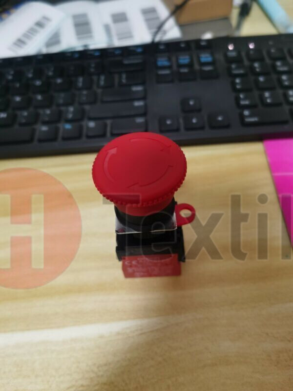 1X A22E-M-02 A22EM02 Pushbutton Switch Red BUTTON