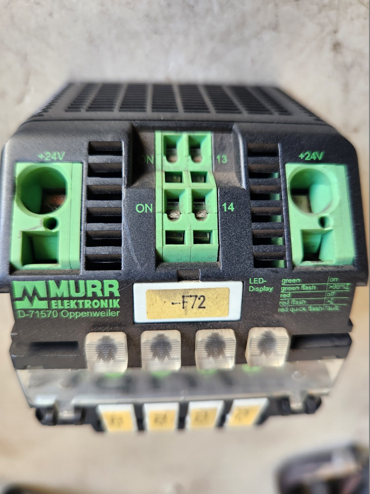 Murr Elektronik D-71570 Oppenmeiler 4 Position Module (#211)