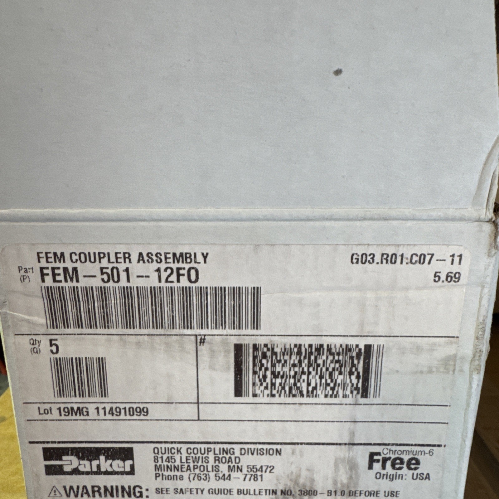 Parker FEM-501-12FO Flat Face Quick Coupler NOS