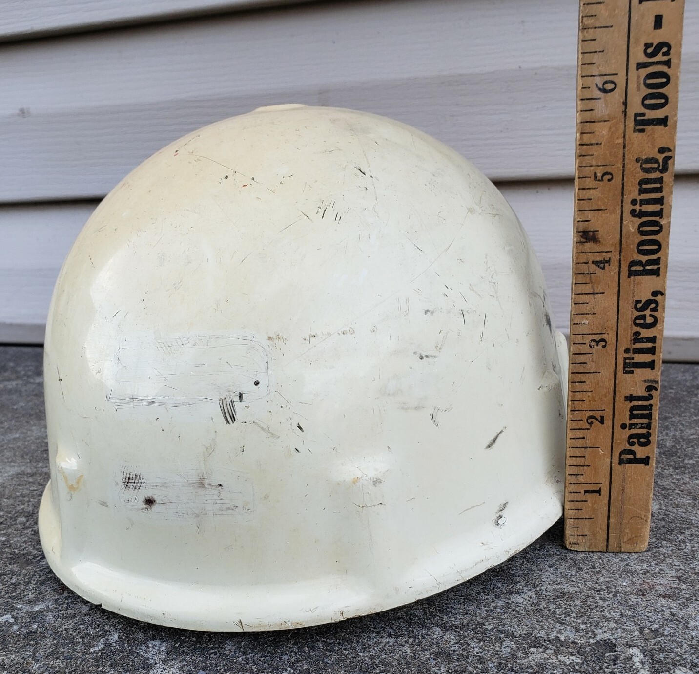 Vintage Egg White Hard Hat Fiberglass Duck Bill Iron Workers Ed Bullard?