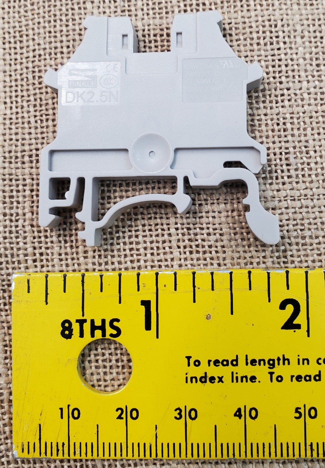 81 Count DK2.5N Dinkle DIN Rail Mount Terminal Blocks Beige 20Amp 600V 22-12 AWG