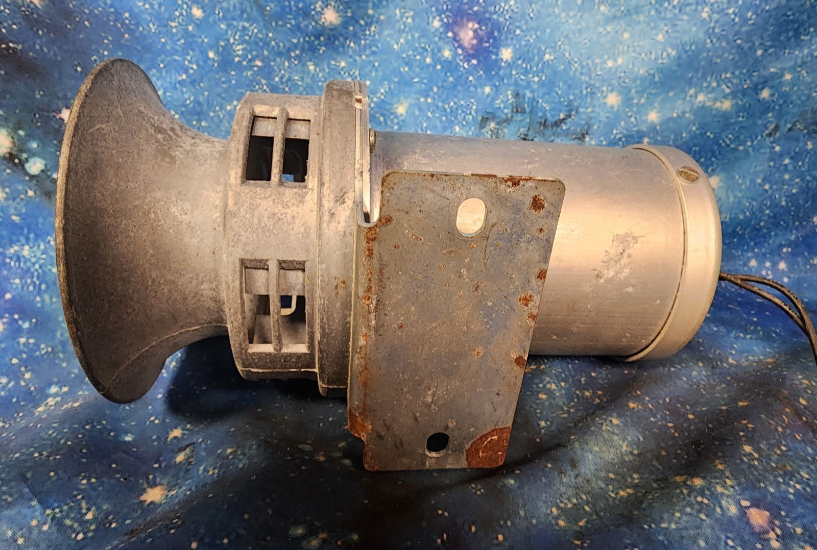 Vintage Archer 120 Volt Siren Alarm Horn. Working and Loud