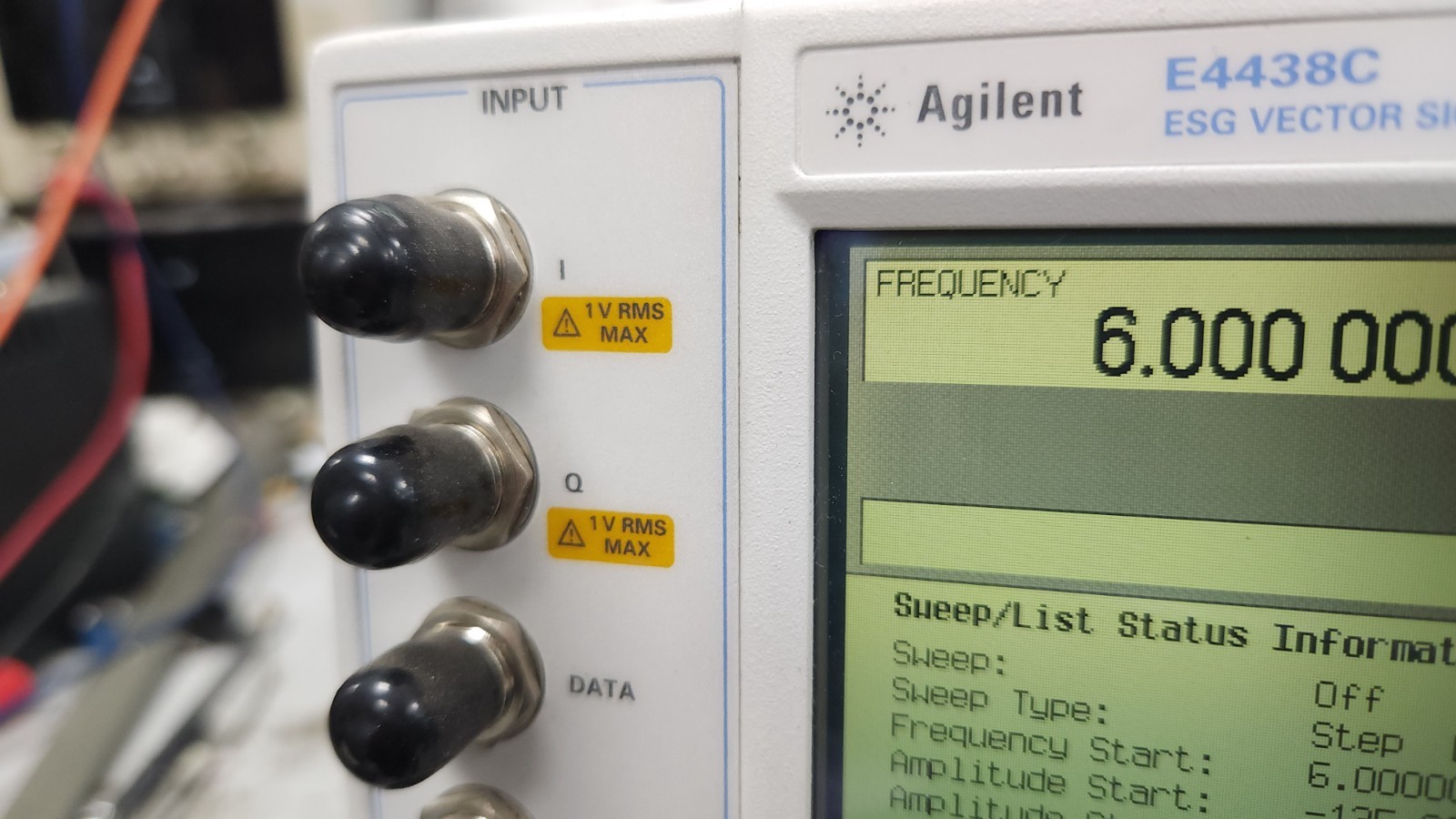 AGILENT E4438C Vector Signal Generator 250KHz – 6GHz opt 005 506 602 UNB UNJ