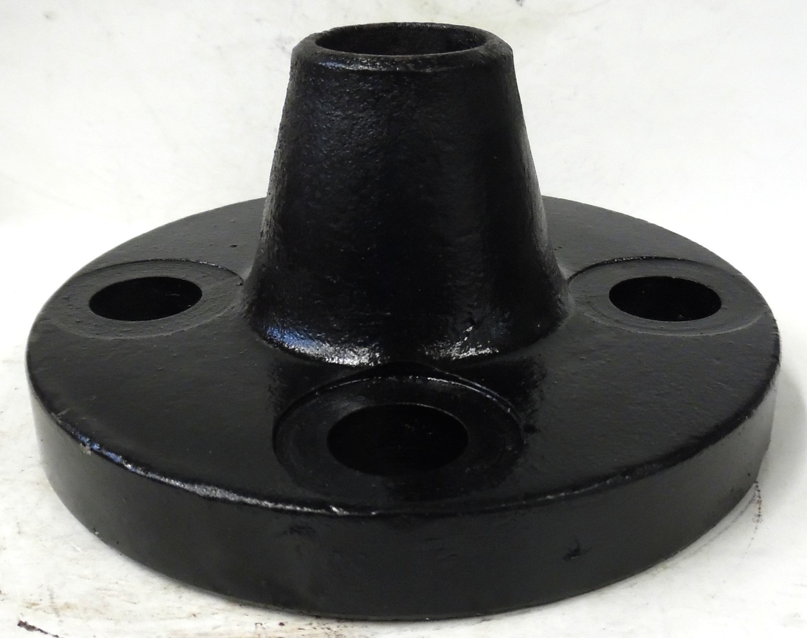 UNKNOWN BRAND 1″ WELD NECK PIPE FLANGE, 300 CLASS, 4.88″ OD, 0.69″ THICKNESS