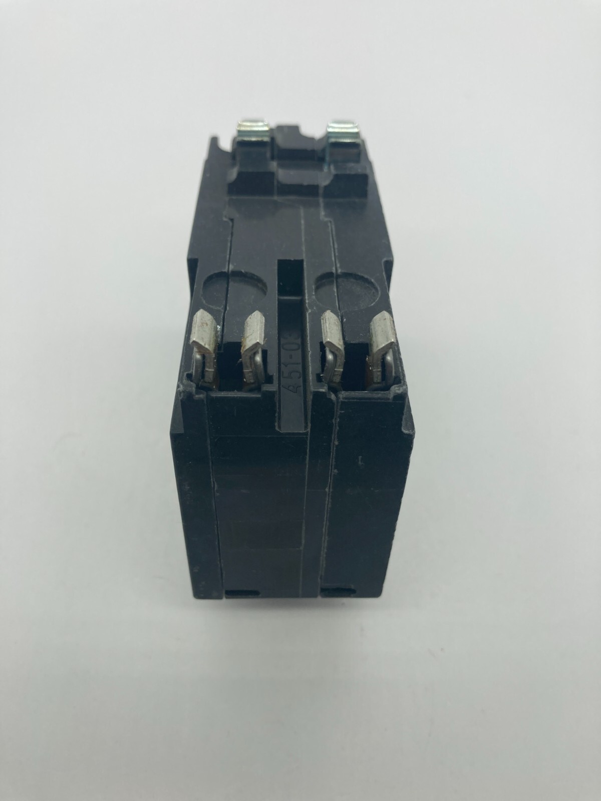 Square D QO2110VH 22K 2 Pole 110 Amp 120 240V AC QO Plug In Main Circuit Breaker