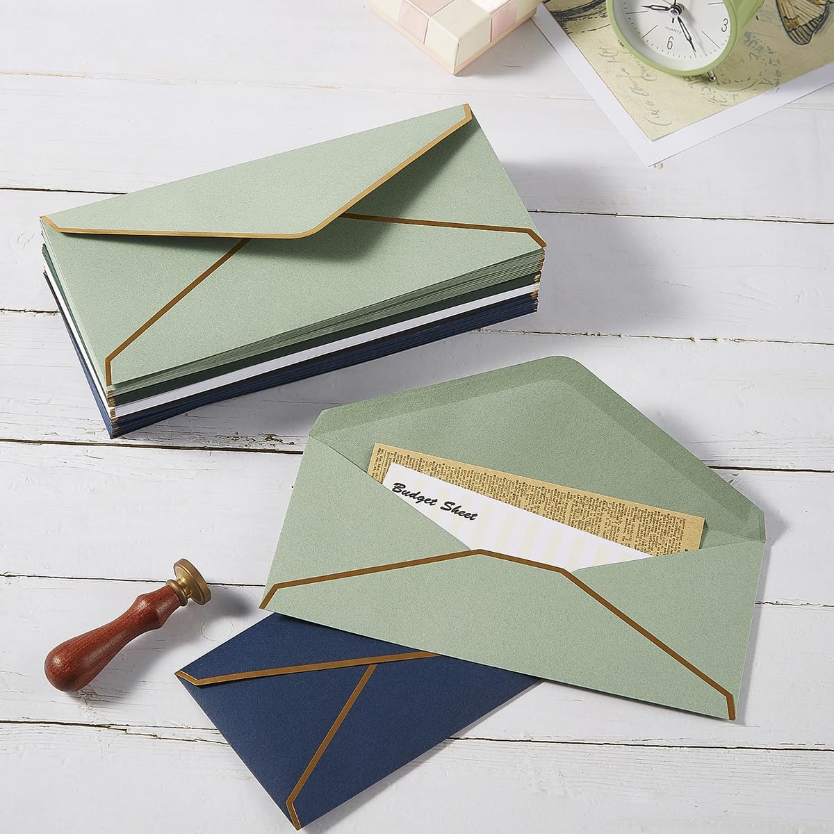 100 Pack #10 Business Envelopes with Gold Stickers, Dark Green
