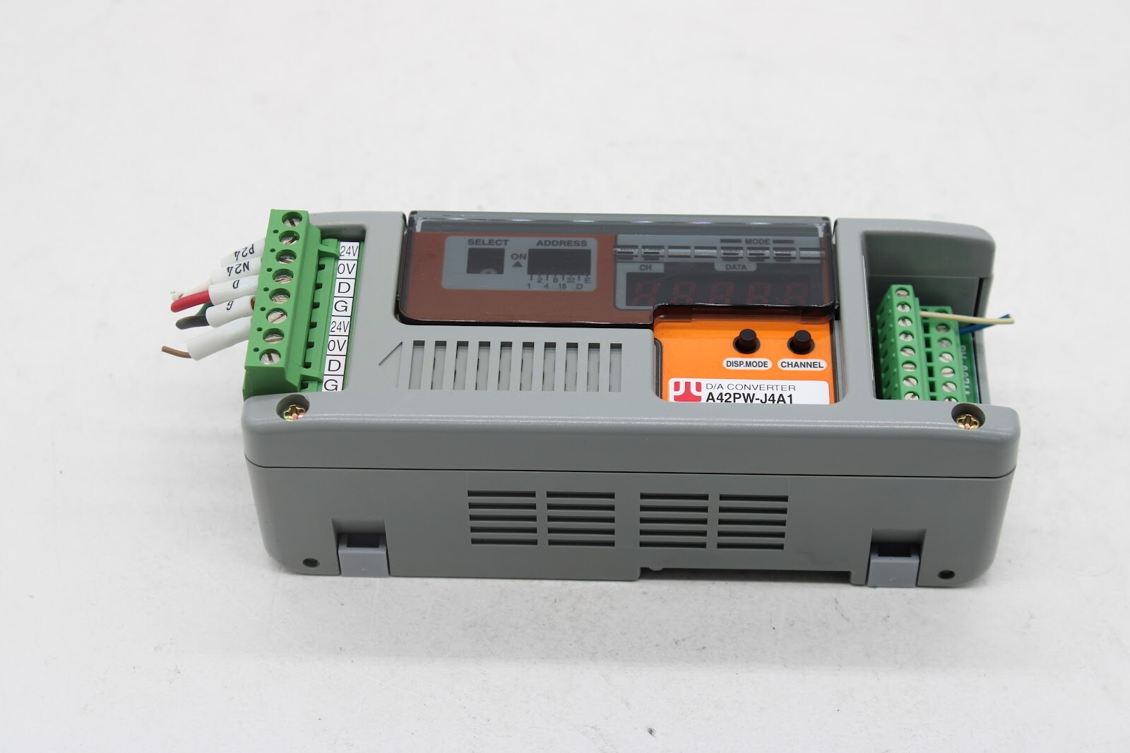 Anywire Lot No. 6CR A42PW-J4A1 D/A Converter