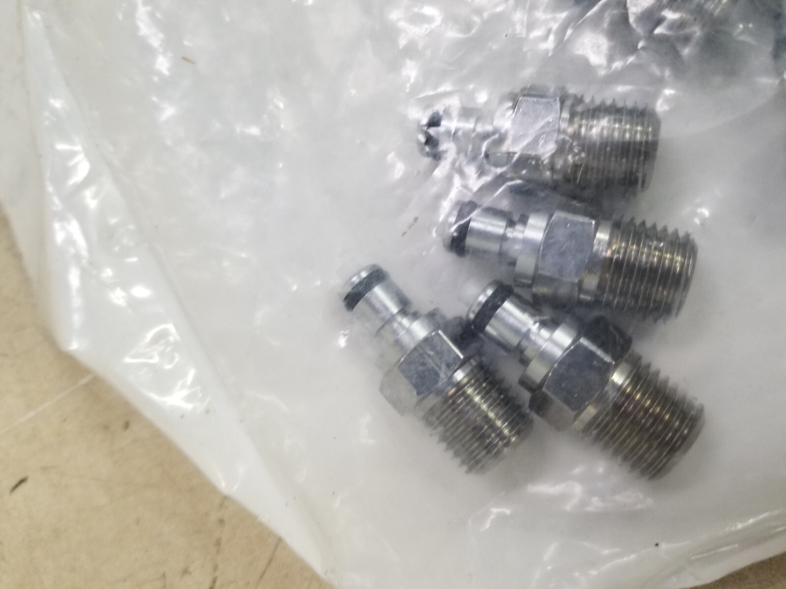 Bag of 10 – CPC MCD2404 1/4″ NPT Thread Inline Insert