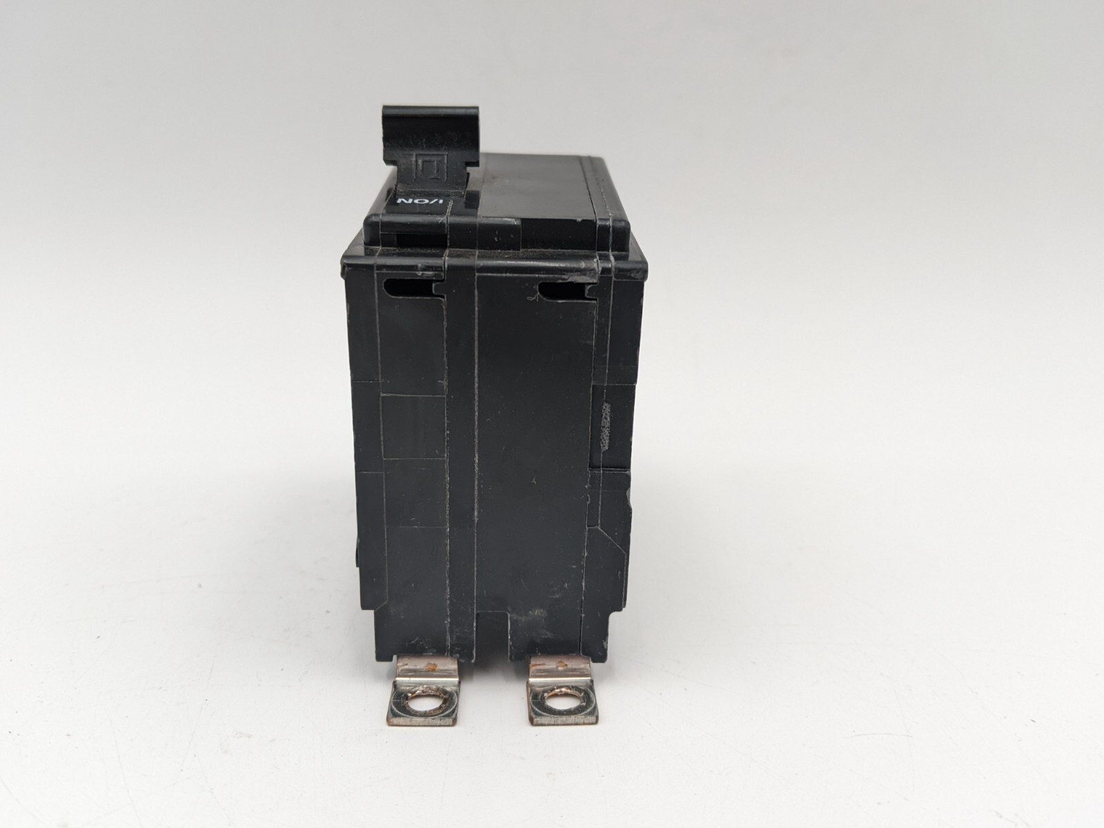 Square D QOB230VH Bolt-On Circuit Breaker 30A 240V 22kA 2P 1PH QOB Used 30 AMP