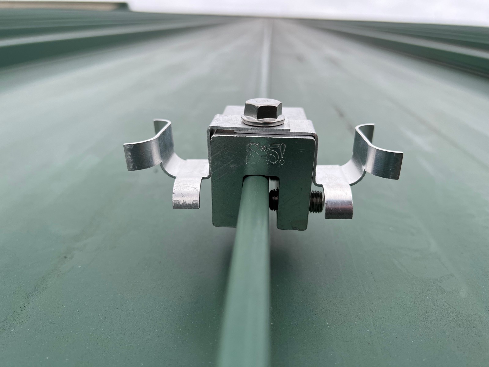 IDP-S5-SR-10 Standing Seam 10 Roof Clips