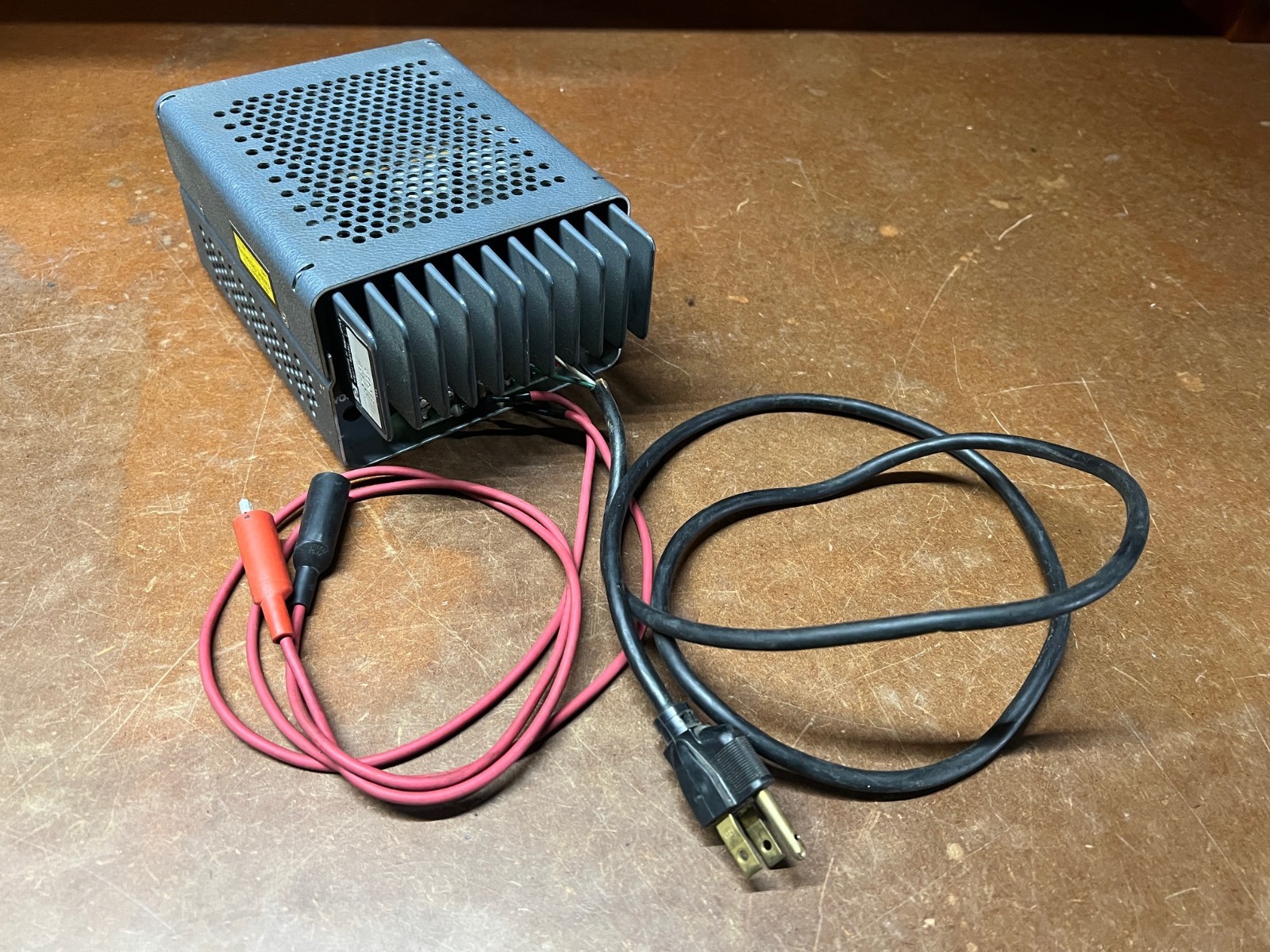 Hewlett Packard HP / Harrison 60245B DC Power Supply: 1A, 14.6V to 36V