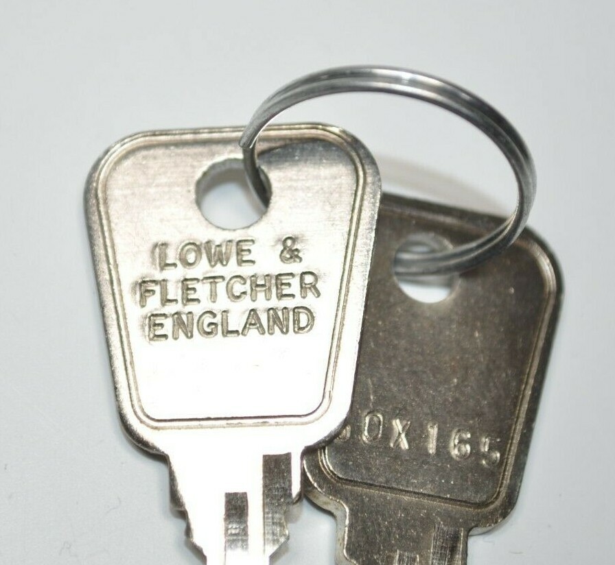 NEW Lowe & Fletcher Cam Lock Housing w/ 2 Keys 16/19mm Body 20mm Housing Length