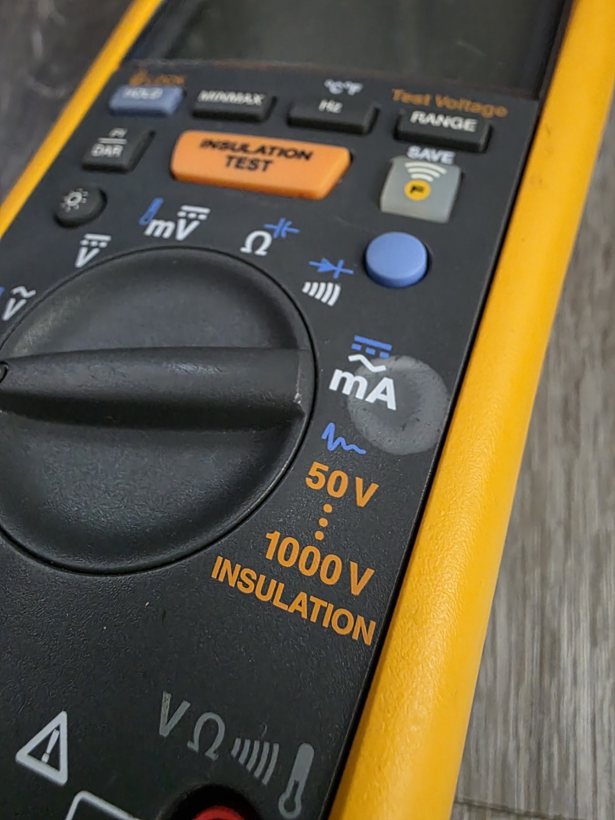 Fluke 1587 FC Insulation Multimeter w/ Carrying Case and Leads