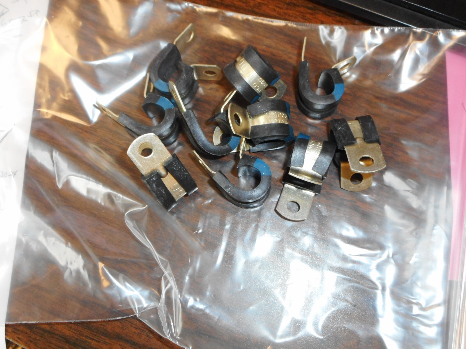 BAG OF 10 UMPCO, INC. CUSHIONED 3/8″ CLAMP, MS21919WDG6 NEW OLD STOCK