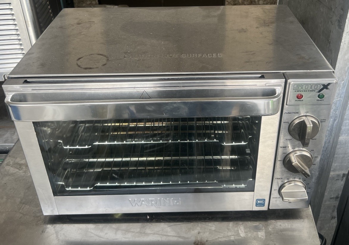 Waring WCO500X Commercial 1/2 Size Convection Oven 120V