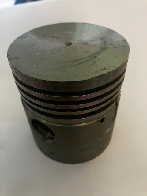 Massey Harris piston – new OEM