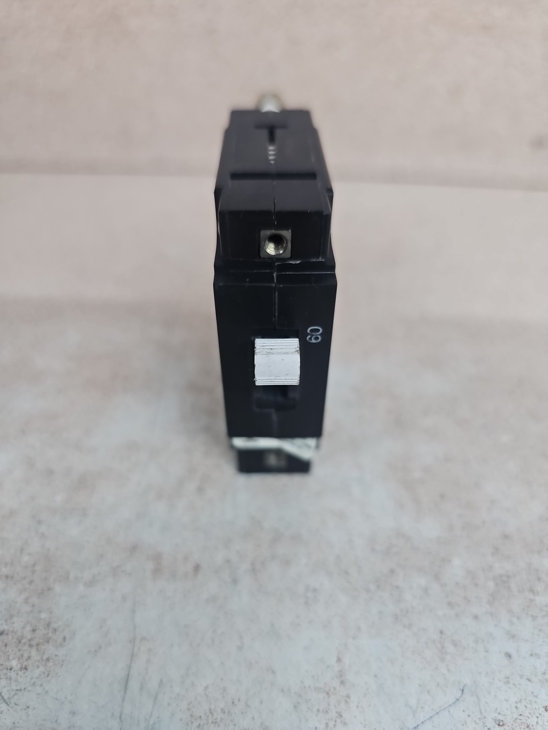 AIRPAX, LELK1-1RS4-30452-60 60 AMP Bullet Circuit Breaker