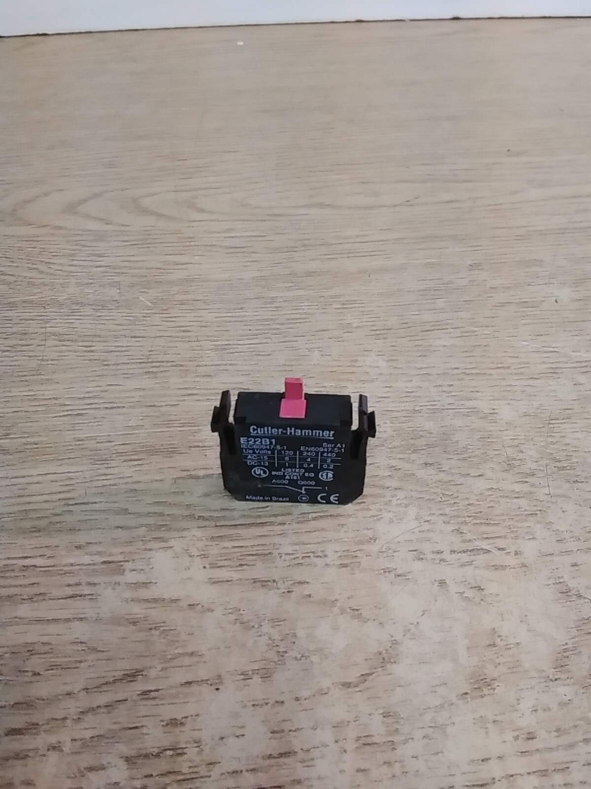 Cutler-Hammer E22B1 Series A1 Contact Block