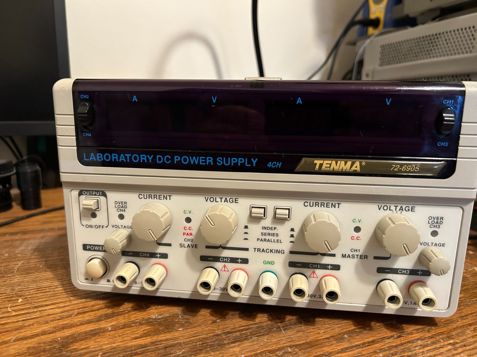 Working DC Linear Regulated Power Supply Quad Independent Output Tenma 72-6905