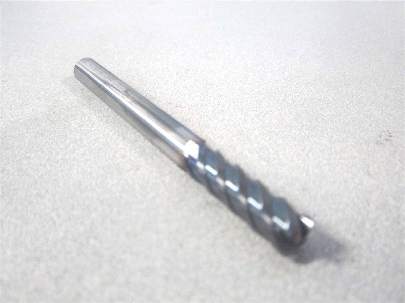 Walter (7745630) 0.3000″ LOC 4 Flute Solid Carbide RH Corner Radius End Mill